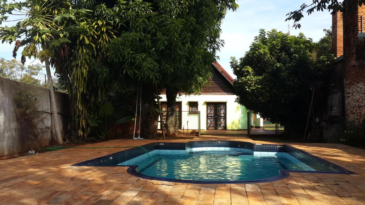 Casa Folks - Bed And Breakfast ปูแอร์โตอีกวาซู ภายนอก รูปภาพ