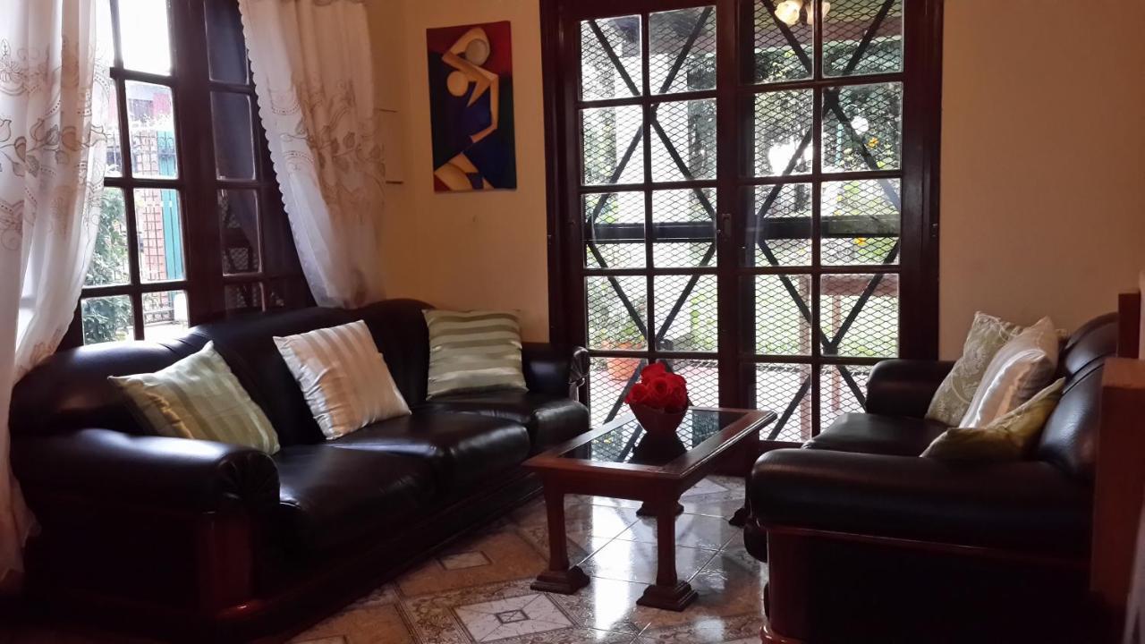 Casa Folks - Bed And Breakfast ปูแอร์โตอีกวาซู ภายนอก รูปภาพ