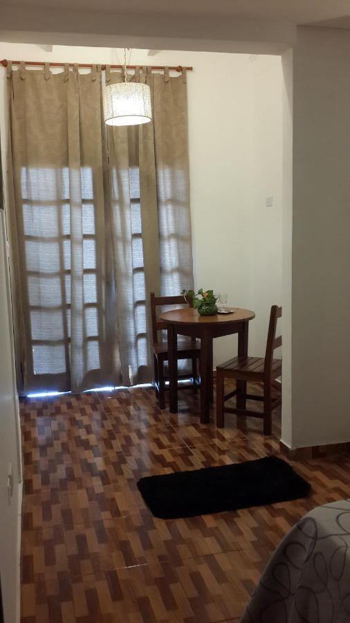 Casa Folks - Bed And Breakfast ปูแอร์โตอีกวาซู ภายนอก รูปภาพ